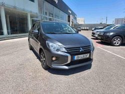 Cinzento Usado 2024 Mitsubishi Space Star Edition | € 14.600 (Preço justo)
