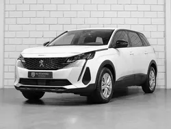 Branco Usado 2022 Peugeot 5008 Active Monovolume | € 24.950 (Preço justo)