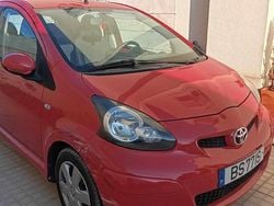 Vermelho Usado 2010 Toyota Aygo Citadino | € 6.000 (Preço justo)
