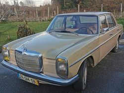 Usado 1973 Mercedes 230 Sedan | € 15.900