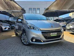 Cinza Usado 2016 Peugeot 208 Style Citadino | € 10.900 (Caro)