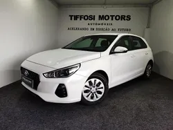 Branco Usado 2018 Hyundai i30 Comfort Sedan | € 14.250 (Preço justo)
