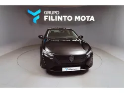 Preto Usado 2023 Peugeot 308 Active Sedan | € 21.790 (Preço justo)