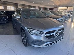 Cinza Usado 2022 Mercedes GLA250 Business SUV | € 32.980 (Super Preço)
