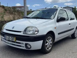 Branco Usado 1999 Renault Clio II | € 999 (Preço elevado)