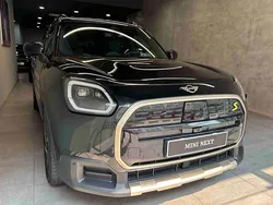 Vermelho Usado 2024 Mini Countryman Favoured SUV | € 53.690