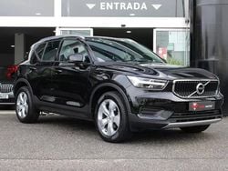 Preto Usado 2021 Volvo XC40 Momentum SUV | € 24.990 (Preço justo)