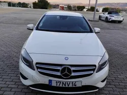 Branco Usado 2013 Mercedes A180 Sedan | € 13.800