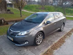 Usado 2012 Toyota Avensis Sedan | € 9.500