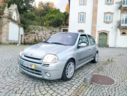 Cinza Usado 2001 Renault Clio II R.S. | € 13.950
