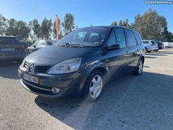 Branco Usado 2007 Renault Scénic II Monovolume | € 4.500 (Caro)