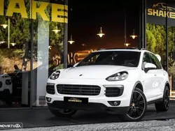 Branco Usado 2015 Porsche Cayenne S E-Hybrid SUV | € 49.990 (Preço elevado)
