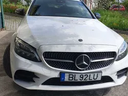 Usado 2019 Mercedes C300e AMG Sedan | € 35.000 (Caro)