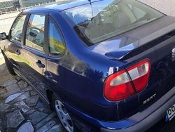 Usado 2000 Seat Cordoba Sedan | € 1.150