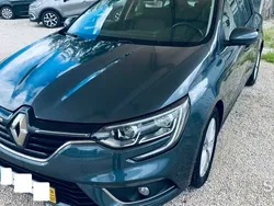 Cinzento Usado 2018 Renault Mégane IV Dynamique | € 11.999