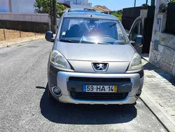 Cinzento Usado 2008 Peugeot Partner Monovolume | € 7.500