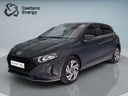 Cinzento Usado 2023 Hyundai i20 Comfort | € 16.890 (Preço justo)