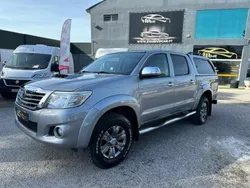 Cinzento Usado 2015 Toyota HiLux Pickup | € 29.990