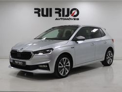 Cinza Usado 2022 Skoda Fabia First Edition | € 16.900 (Caro)