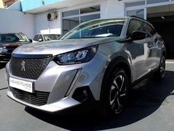 Cinzento Usado 2023 Peugeot 2008 SUV | € 19.990 (Preço justo)