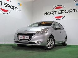 Cinza Usado 2015 Peugeot 208 Active Citadino | € 12.500 (Caro)