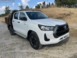Branco Usado 2024 Toyota HiLux Pickup | € 42.700 (Preço justo)