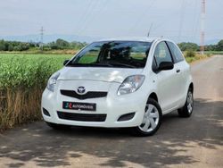 Branco Usado 2010 Toyota Yaris Citadino | € 2.900