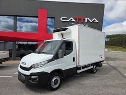 Branco Usado 2015 Iveco Daily | € 20.900