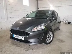 Cinza Usado 2021 Ford Fiesta Citadino | € 16.800 (Preço elevado)