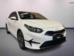 Branco Novo 2025 Kia Ceed Citadino | € 25.083 (Preço elevado)