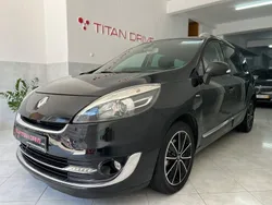 Preto Usado 2013 Renault Scénic III Bose Edition Monovolume | € 9.300 (Preço justo)