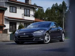 Cinza Usado 2015 Tesla Model S Sedan | € 28.900