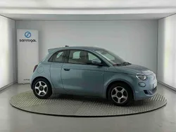 Azul Usado 2021 Fiat 500e Passion Citadino | € 17.990 (Preço justo)