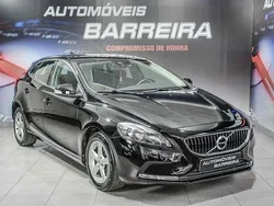 Preto Usado 2017 Volvo V40 Kinetic Carrinha | € 14.750 (Preço justo)