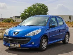 Usado 2011 Peugeot 206+ Citadino | € 4.850 (Preço justo)