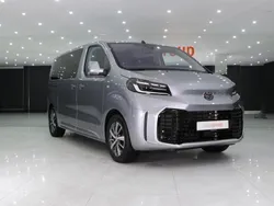 Cinzento Usado 2024 Toyota Proace Van | € 46.990