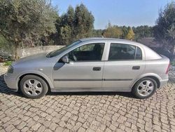 Usado 2001 Opel Astra Sedan | € 2.000