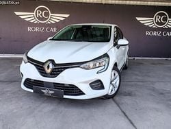 Branco Usado 2021 Renault Clio V Zen Citadino | € 14.500 (Preço justo)