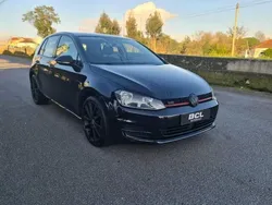 Preto Usado 2015 VW Golf VII Highline Citadino | € 13.990 (Preço justo)