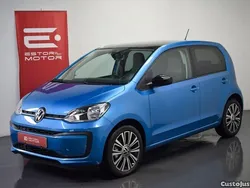 Azul Usado 2021 VW up! Move Citadino | € 12.500 (Preço justo)
