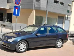 Azul Usado 2003 Mercedes C220 | € 7.200 (Preço justo)