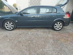 Usado 2006 Opel Signum Carrinha | € 3.500