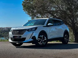 Branco Usado 2021 Peugeot 2008 Allure SUV | € 21.900 (Caro)