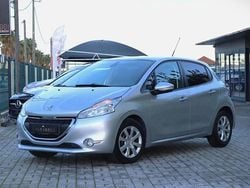 Cinzento Usado 2014 Peugeot 208 Citadino | € 8.990 (Preço justo)