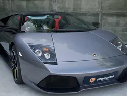 Cinzento Usado 2010 Lamborghini Murciélago | € 329.900