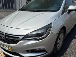 Usado 2018 Opel Astra Sedan | € 4.750 (Bom preço)