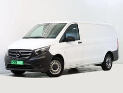 Branco Usado 2022 Mercedes Vito Monovolume | € 24.750