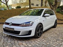 Branco Usado 2014 VW Golf VII GTI Citadino | € 21.490 (Preço elevado)