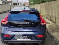 Azul Usado 2014 Volvo V40 Kinetic Carrinha | € 13.500 (Preço justo)