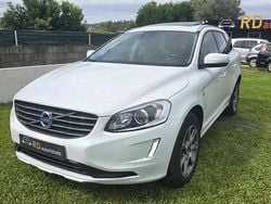 Branco Usado 2015 Volvo XC60 SUV | € 20.000 (Preço justo)